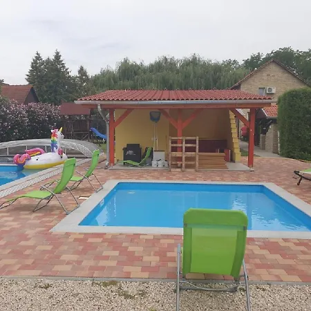 Ponty-poronty Affittacamere Nagybaracska